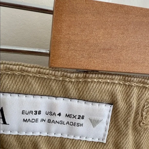 Zara women’s Tan Cargo Pants size 4 - Picture 2 of 3